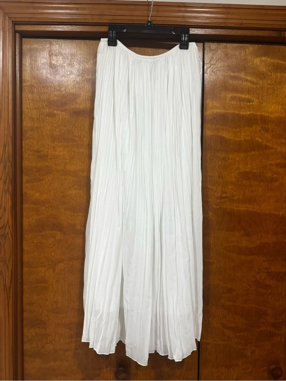 H&M White Pleated Maxi Skirt Size Medium NWT